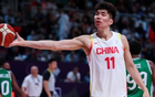 非要征召余嘉豪？球迷：CBA连打亚洲比赛的球员都培养不出来吗