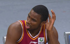 迪亚洛情绪上头未换人离场吃T惹争议 末节仅打31秒5犯离场险酿大错