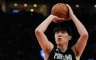 7月杨瀚森和王俊杰有可能回归，中国男篮争取小组第二进入世预赛第二阶段