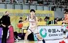 砍27分+7记三分！国手后卫打法堪比CBA小外援，率队掀翻卫冕冠军