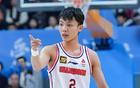 CBA再现1个超级后卫！完胜男篮2大国手，球迷：很厉害